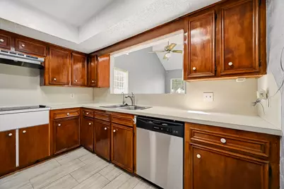10918 Village Bend Lane #918, Houston, TX 77072 - Photo 11