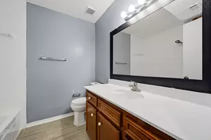 10918 Village Bend Ln, Houston, TX 77072 - Photo 17