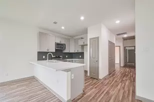 1101 Johnson St, Baytown, TX 77520 - Photo 13