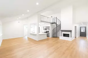 15707 Amapola Dr, Houston, TX 77083 - Photo 5
