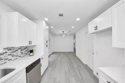 6314 Silver Chalice Drive, Houston, TX 77088 - Photo 25