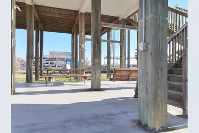 911 S Tinkle Lane, Crystal Beach, TX 77650 - Photo 27