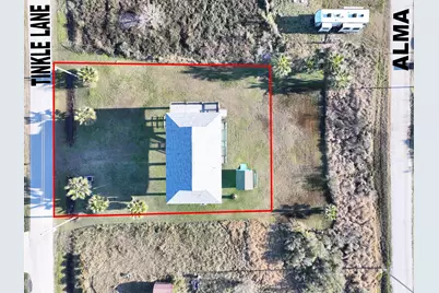 911 S Tinkle Lane, Crystal Beach, TX 77650 - Photo 3