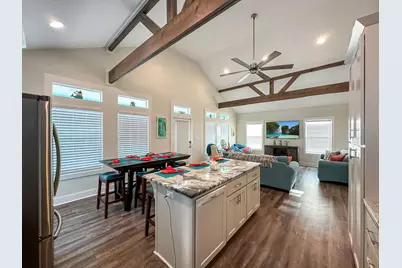 911 S Tinkle Lane, Crystal Beach, TX 77650 - Photo 9