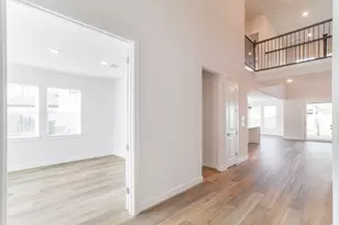 11 Mariposa Woods Dr, Tomball, TX 77375 - Photo 5