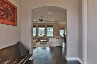 717 Rustic Oaks Dr, Angleton, TX 77515 - Photo 5