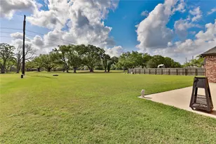 717 Rustic Oaks Dr, Angleton, TX 77515 - Photo 35