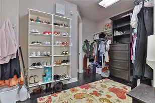 717 Rustic Oaks Dr, Angleton, TX 77515 - Photo 19