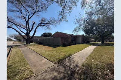 12859 Clarewood Drive, Houston, TX 77072 - Photo 5