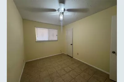 12859 Clarewood Drive, Houston, TX 77072 - Photo 21