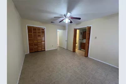 12859 Clarewood Drive, Houston, TX 77072 - Photo 15