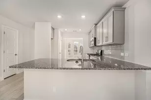 13709 Sabine Lk Dr, Texas City, TX 77568 - Photo 5