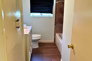 7022 Merriwood Ln, Houston, TX 77076 - Photo 11