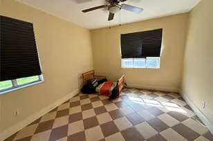 7022 Merriwood Ln, Houston, TX 77076 - Photo 9