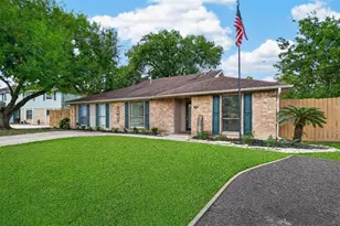 412 Westwood Dr, Friendswood, TX 77546 - Photo 3