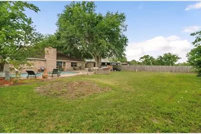 412 Westwood Drive, Friendswood, TX 77546 - Photo 5