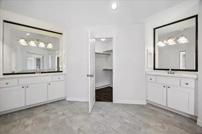 56 Bayou Pointe Drive, Houston, TX 77063 - Photo 19