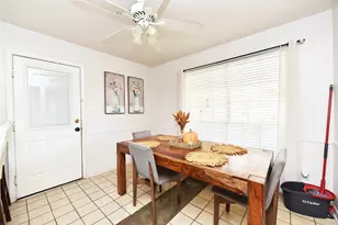 10119 Hannon Dr, Houston, TX 77040 - Photo 5