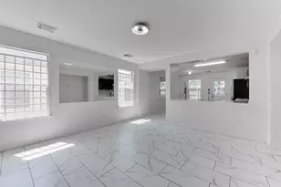 8510 Village Hollow Ln, Houston, TX 77072 - Photo 7