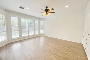 1810 7 Maples Dr, Houston, TX 77345 - Photo 23