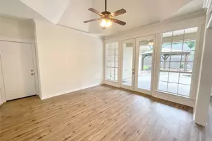 1810 7 Maples Dr, Houston, TX 77345 - Photo 21