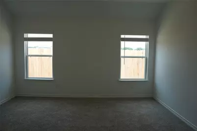 507 Oak Chase Avenue, Dayton, TX 77535 - Photo 9