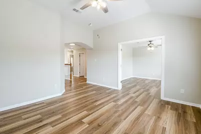 815 Robins Way, Stafford, TX 77477 - Photo 39