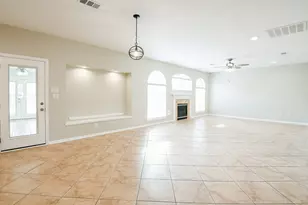 815 Robins Way, Stafford, TX 77477 - Photo 19