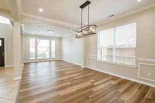 815 Robins Way, Stafford, TX 77477 - Photo 9