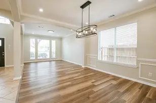 815 Robins Way, Stafford, TX 77477 - Photo 9