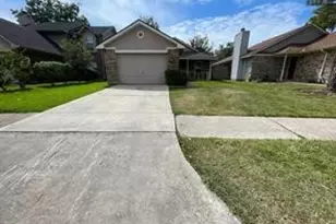 11514 Gullwood Dr, Houston, TX 77089 - Photo 1