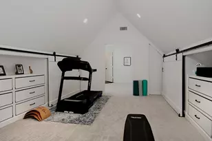 38 Southgate Dr, The Woodlands, TX 77380 - Photo 23