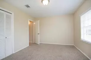 5815 Heather St, League City, TX 77573 - Photo 9