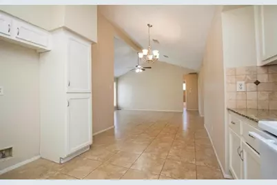 5815 Heather Street, League City, TX 77573 - Photo 7