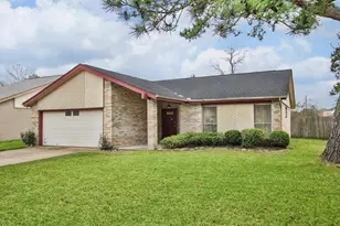 5815 Heather St, League City, TX 77573 - Photo 1