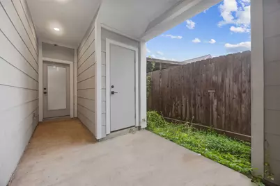 2056 Johanna Drive #D, Houston, TX 77055 - Photo 21