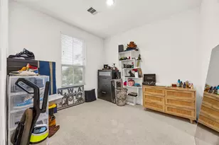 2056 Johanna Dr, Houston, TX 77055 - Photo 11