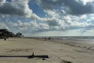 13613 Pirates Beach Blvd, Galveston, TX 77554 - Photo 7