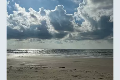 13613 Pirates Beach Boulevard, Galveston, TX 77554 - Photo 9