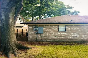 12803 Cloverwood Dr, Cypress, TX 77429 - Photo 5