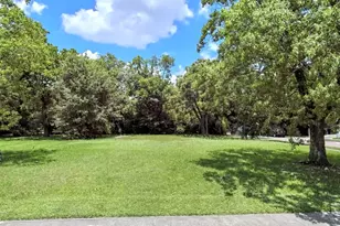 5502 McCulloch Cir, Houston, TX 77056 - Photo 1