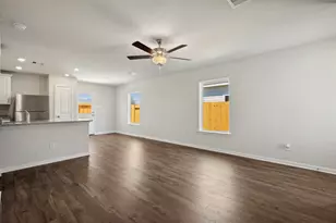 10410 Red Cardinal Dr Dr, Cleveland, TX 77328 - Photo 5