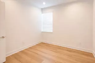 4413 Santorini Ln, Houston, TX 77045 - Photo 17