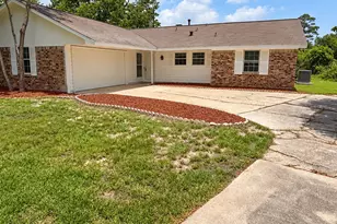 626 Shoreacres Blvd, La Porte, TX 77571 - Photo 1