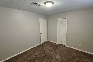 1404 Cactus St, Baytown, TX 77521 - Photo 15