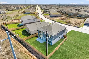 404 Kendall Crest Dr, Alvin, TX 77511 - Photo 9