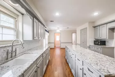 11814 Drexelbrook Drive, Houston, TX 77077 - Photo 13