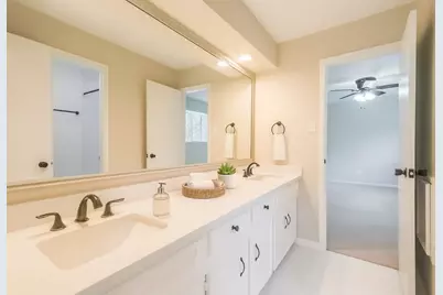 11814 Drexelbrook Drive, Houston, TX 77077 - Photo 33