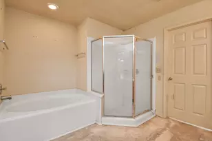 7 Amber Fire Pl, Spring, TX 77381 - Photo 11