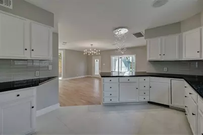 3605 Plumb Street, Houston, TX 77005 - Photo 11